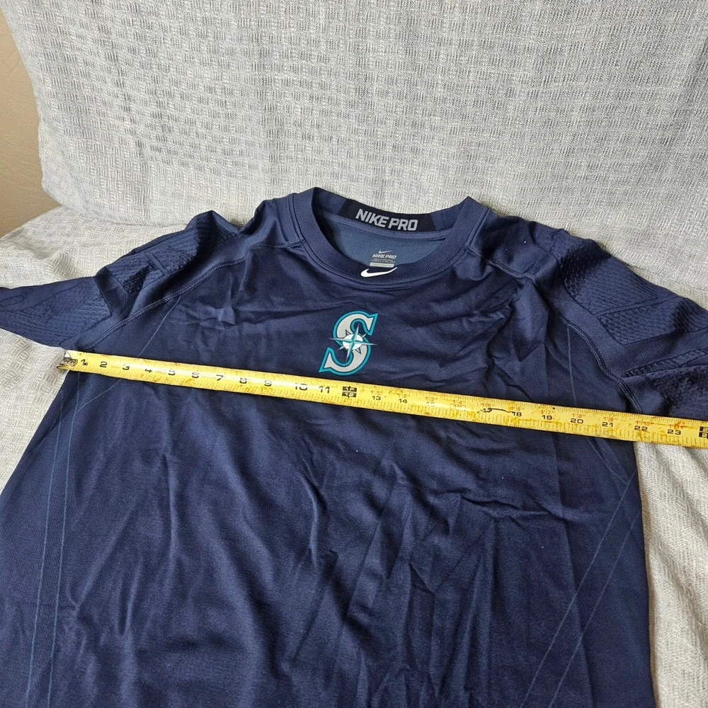 Nike Mariners Authentic  Dri Fit  Performance Apparel‎ Men's Size Large fitting